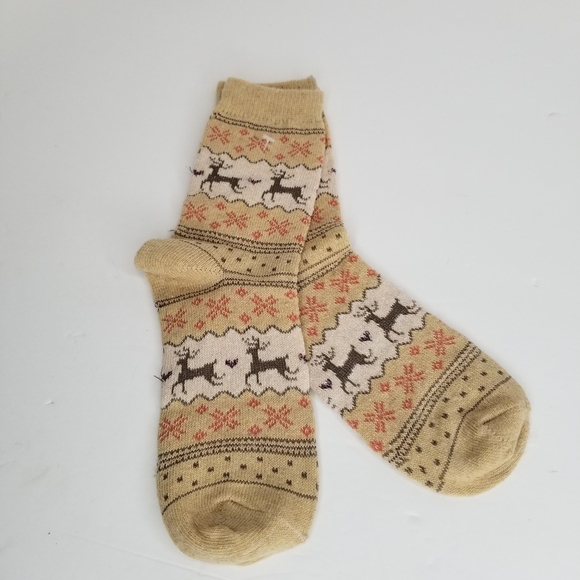 🍁3/$25 5 Pr Holiday Reindeer Socks - Picture 5 of 8